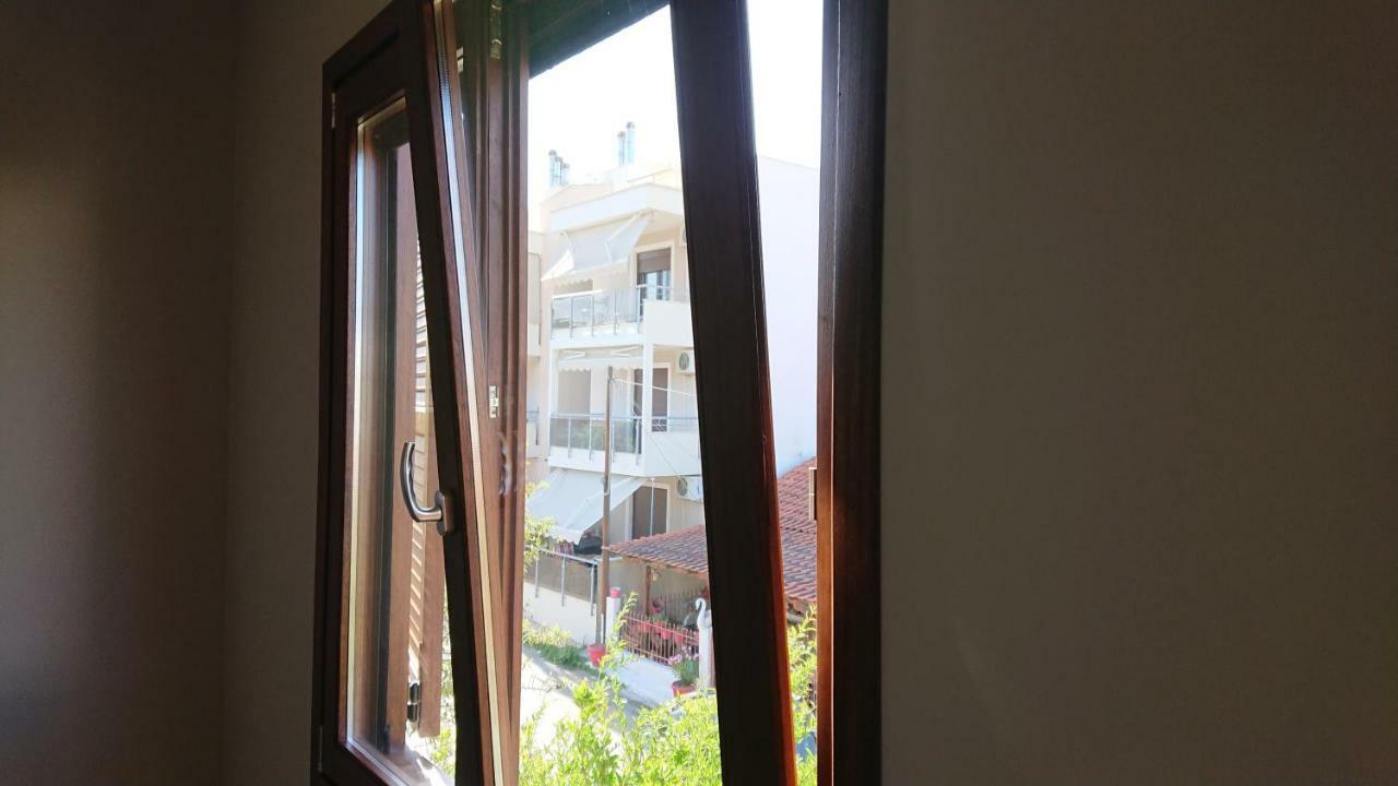 Apartamento Stone House With Seaview Nea Poteidaia Exterior foto