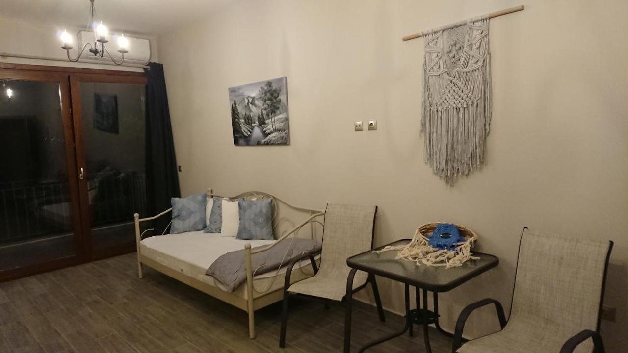 Apartamento Stone House With Seaview Nea Poteidaia Exterior foto